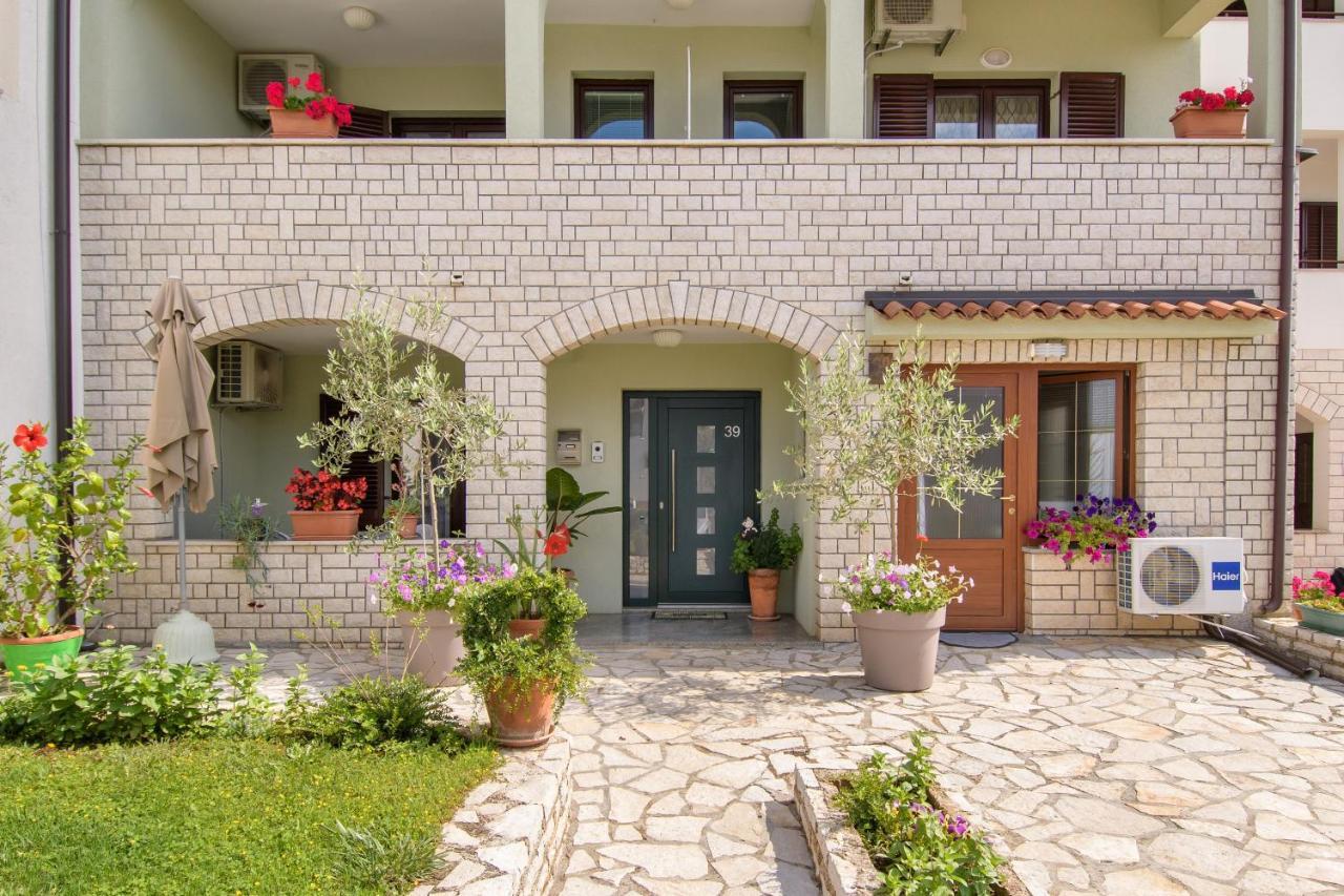 Apartment Motovunska 39 بوريتش المظهر الخارجي الصورة